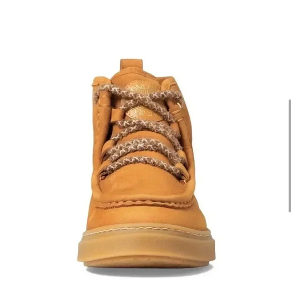 NWT Cole Haan Waterproof Summit Leather Chukka Bootie size 8.5 - Picture 4 of 16